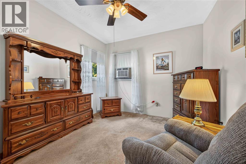 208 Ross Avenue Property Photo 15