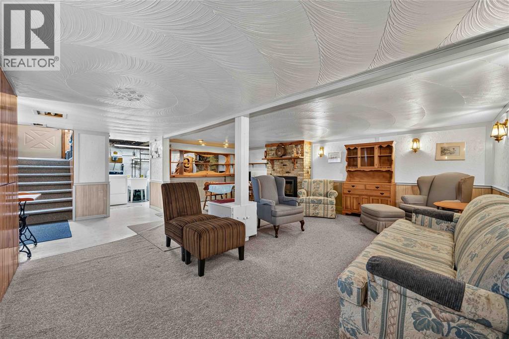 208 Ross Avenue Property Photo 25