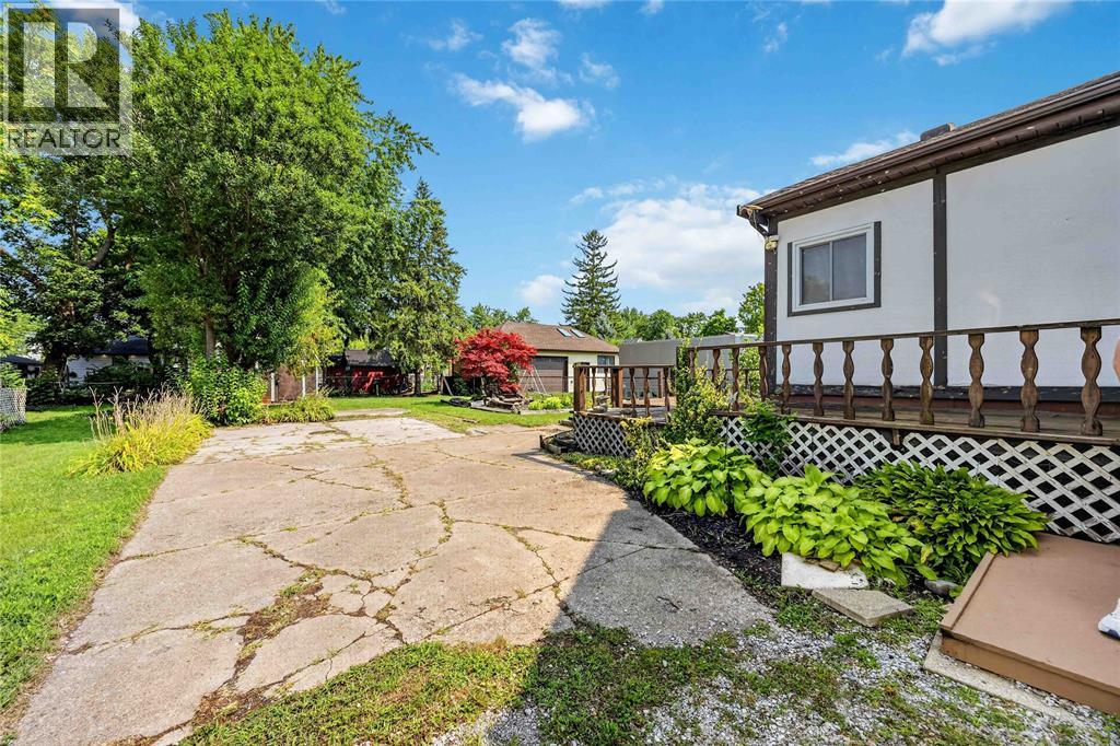 208 Ross Avenue Property Photo 30