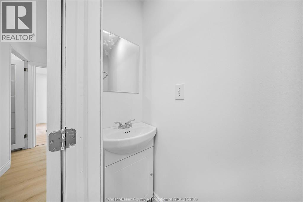 1341 Arncliffe Pl Property Photo 10