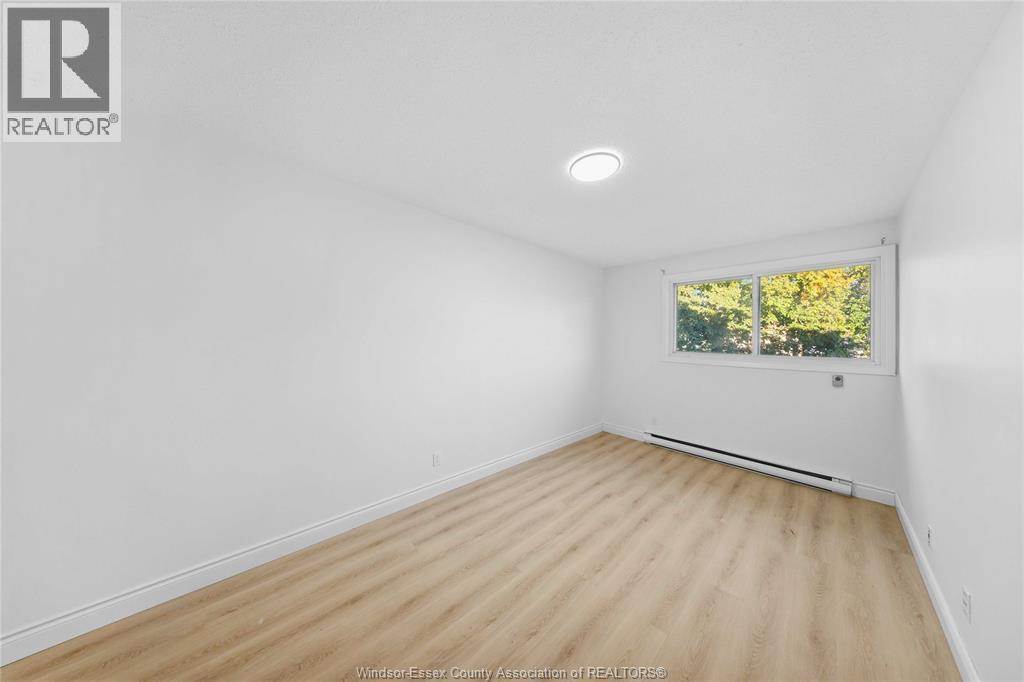 1341 Arncliffe Pl Property Photo 19