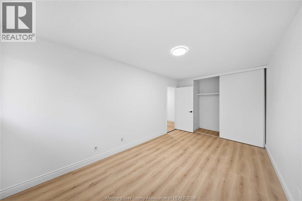 1341 Arncliffe Pl Property Photo 20