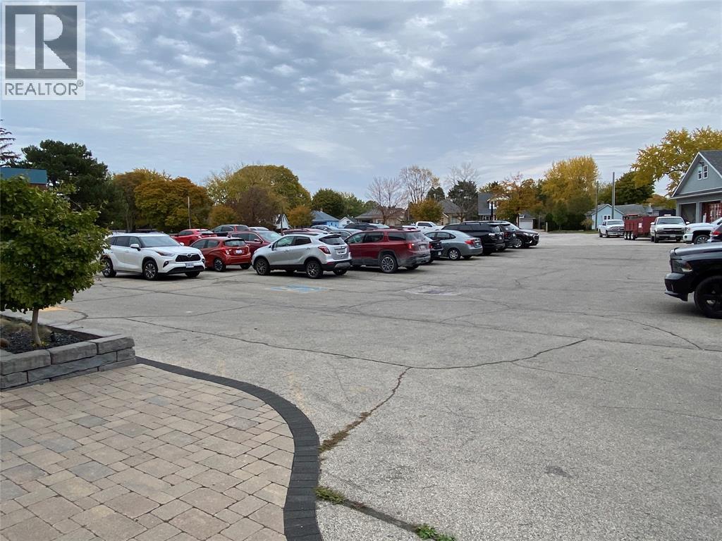 546 Christina Street North Unit# 204-c Property Photo 6