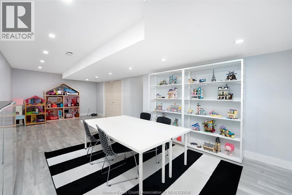 1083 Regency Property Photo 40