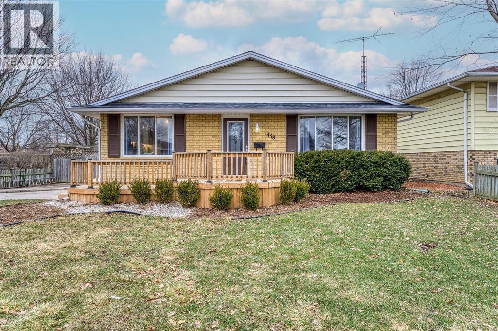 458 TREEWOOD CRESCENT Property Photo 1