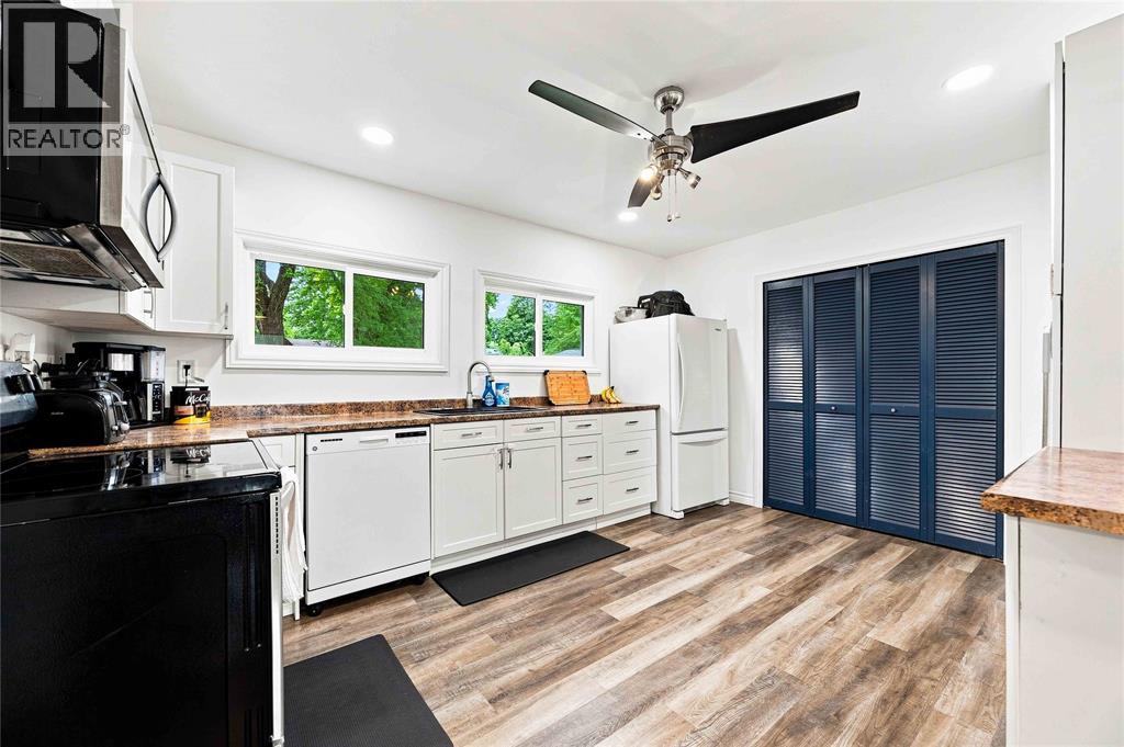 887 Mccaw Street Property Photo 13