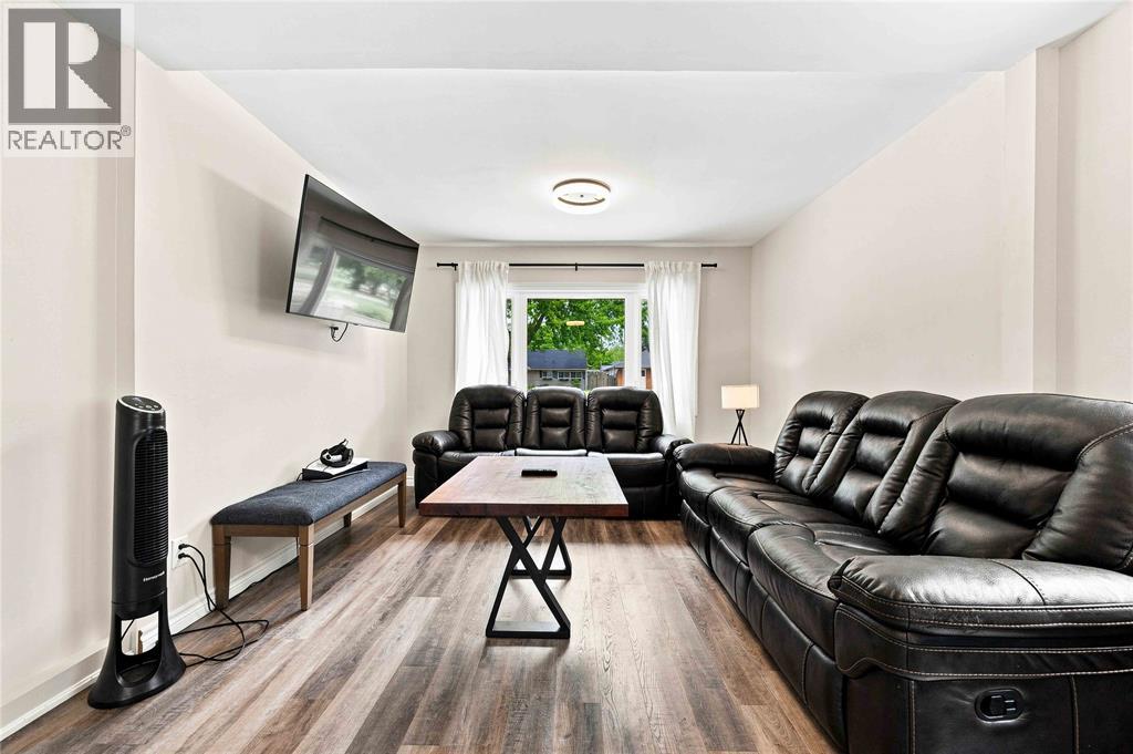 887 Mccaw Street Property Photo 22