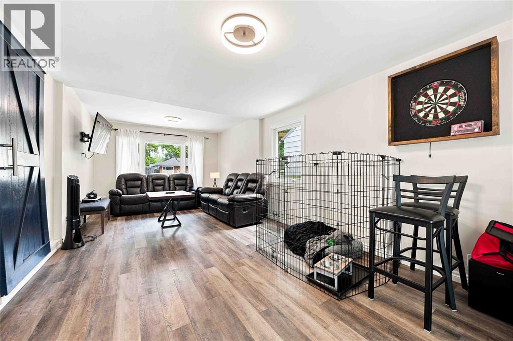 887 Mccaw Street Property Photo 23