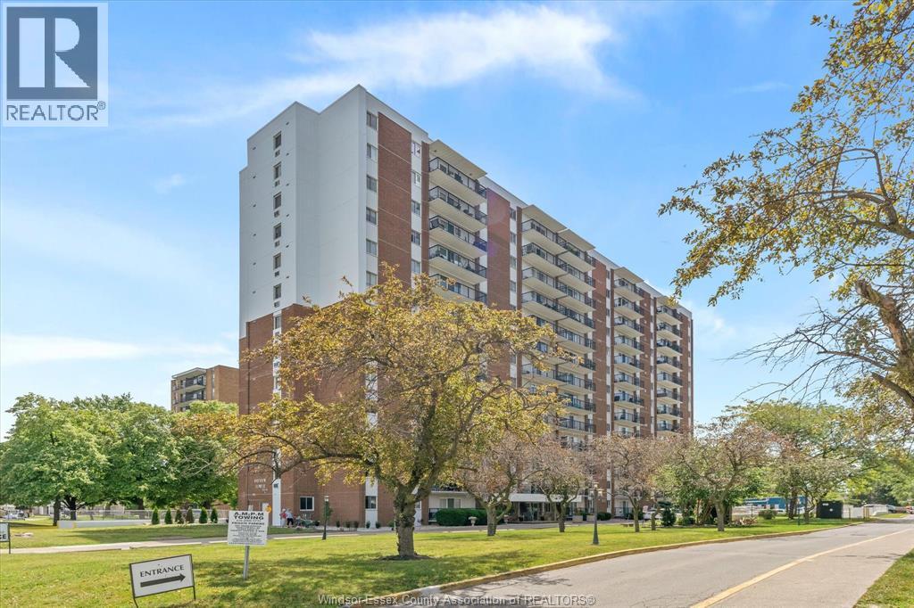 8591 Riverside DRIVE East Unit# 702 Property Photo 1