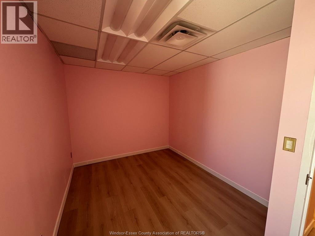 527 Murphy Road Unit# 201 Property Photo 9