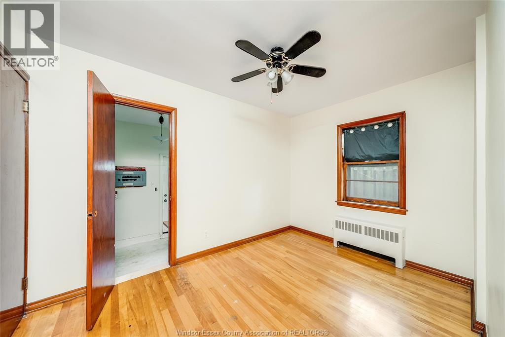 3173 Wyandotte St West Property Photo 18