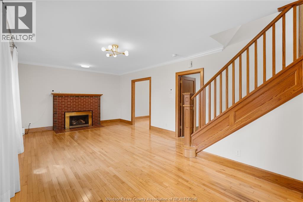 192 Shepherd Street East Property Photo 6