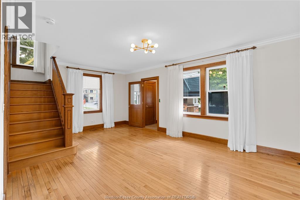 192 Shepherd Street East Property Photo 8