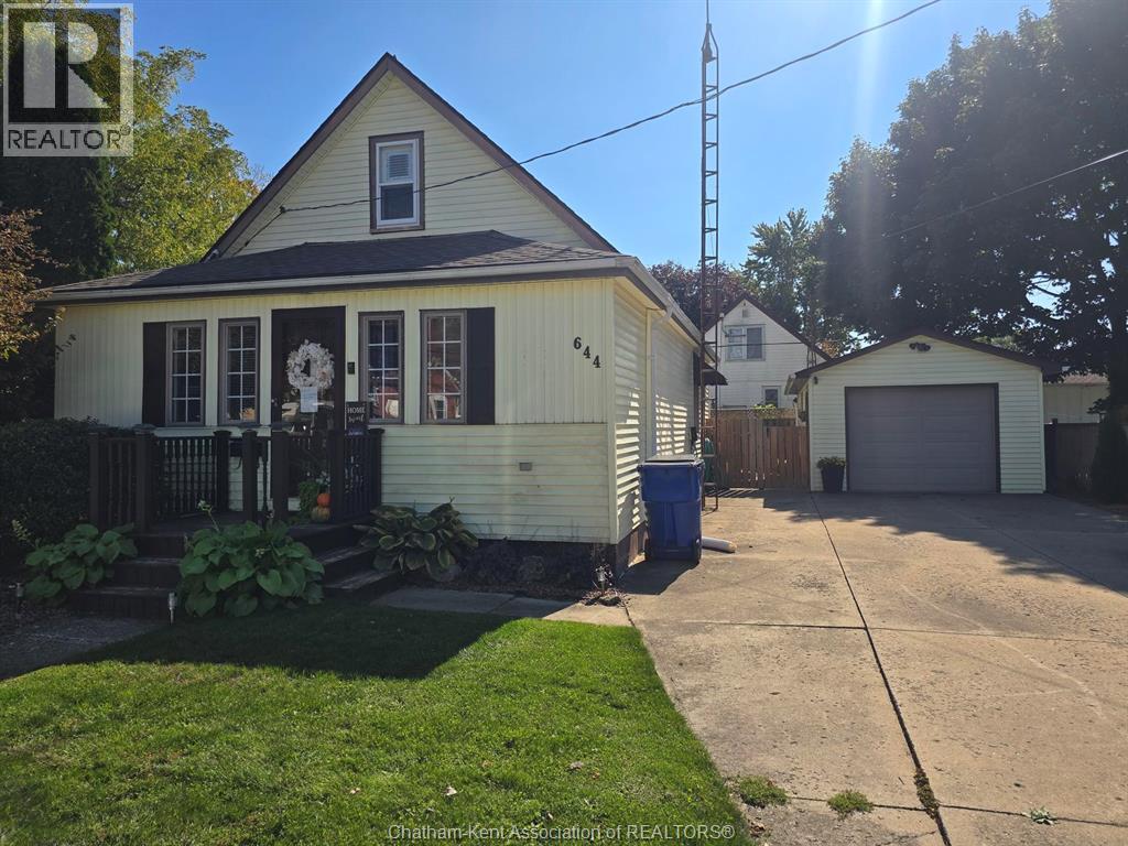 644 Wallace Street Property Photo 2