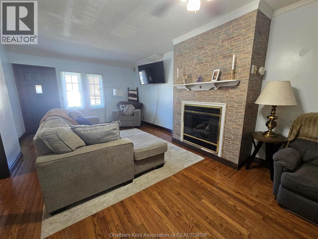 644 Wallace Street Property Photo 4