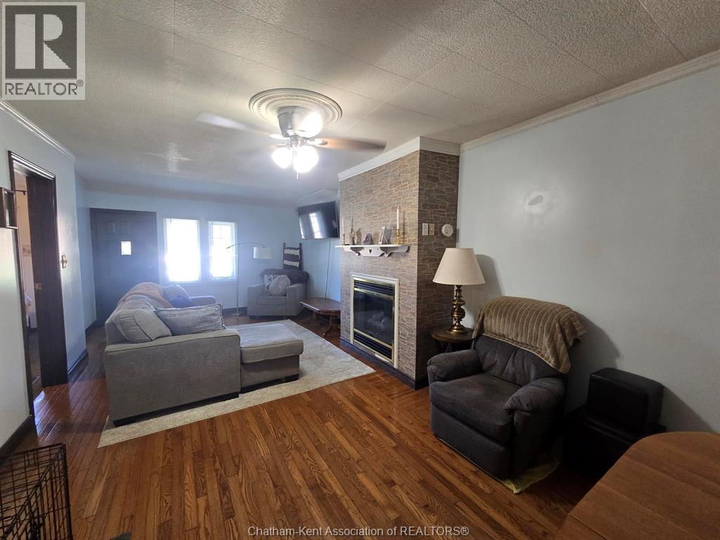 644 Wallace Street Property Photo 5