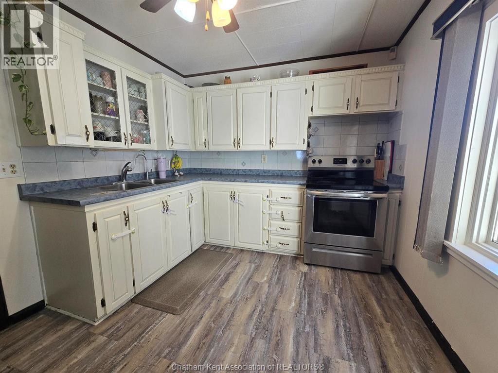 644 Wallace Street Property Photo 7