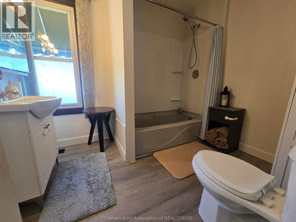 644 Wallace Street Property Photo 10