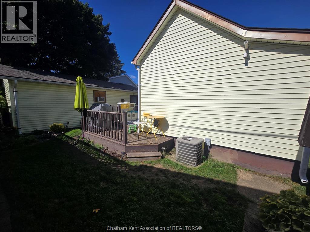 644 Wallace Street Property Photo 23