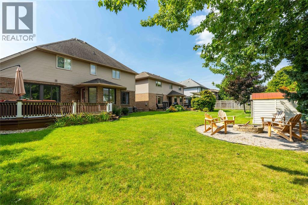 2718 Sandfield Crescent Property Photo 40