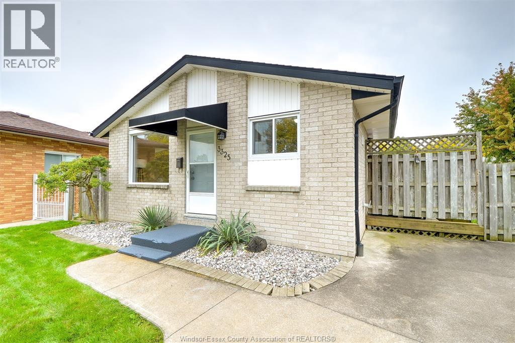 3325 Dolphin Court Property Photo 1