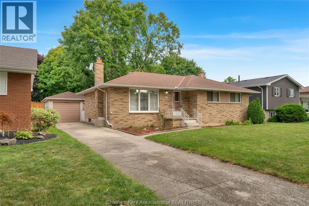 126 Partridge Crescent Property Photo 2