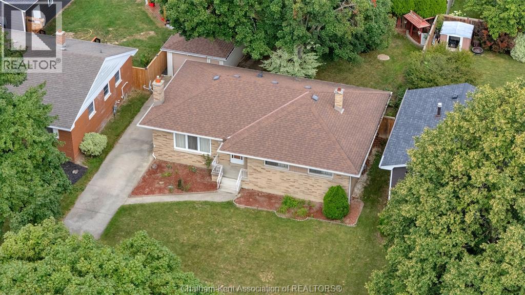 126 Partridge Crescent Property Photo 4