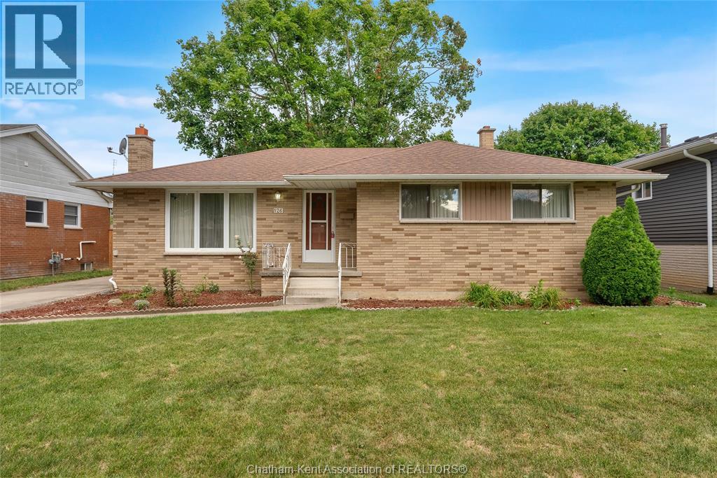 126 Partridge Crescent Property Photo 5