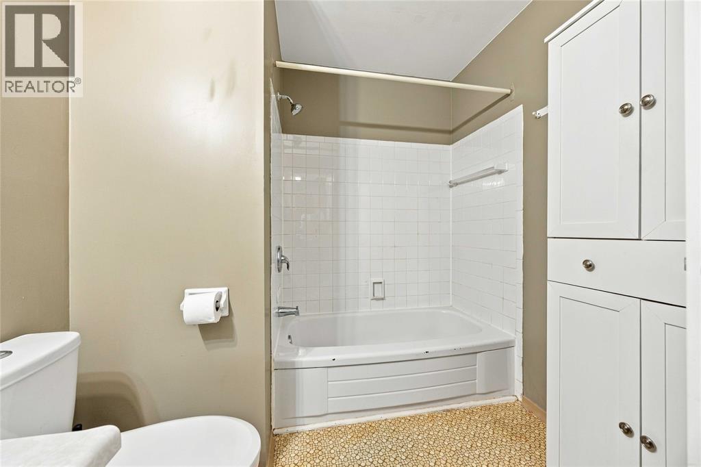 200 St Clair Boulevard Unit# 44 Property Photo 33