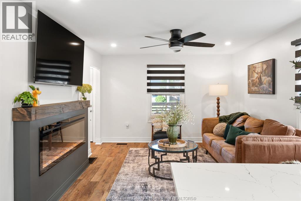 2328 Forest Property Photo 9