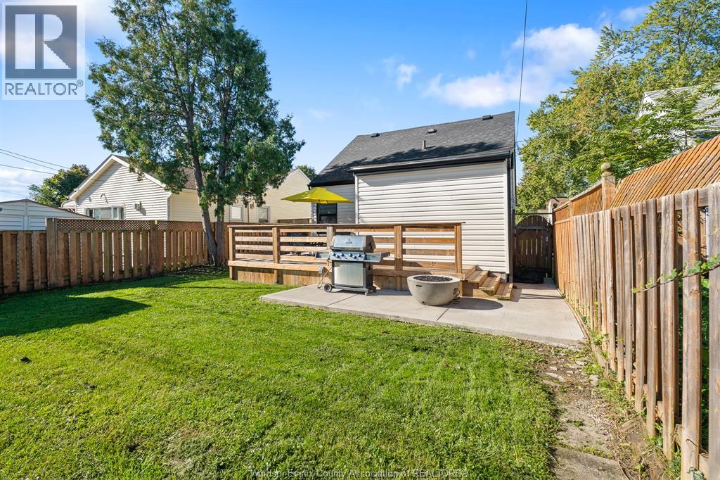 2328 Forest Property Photo 40