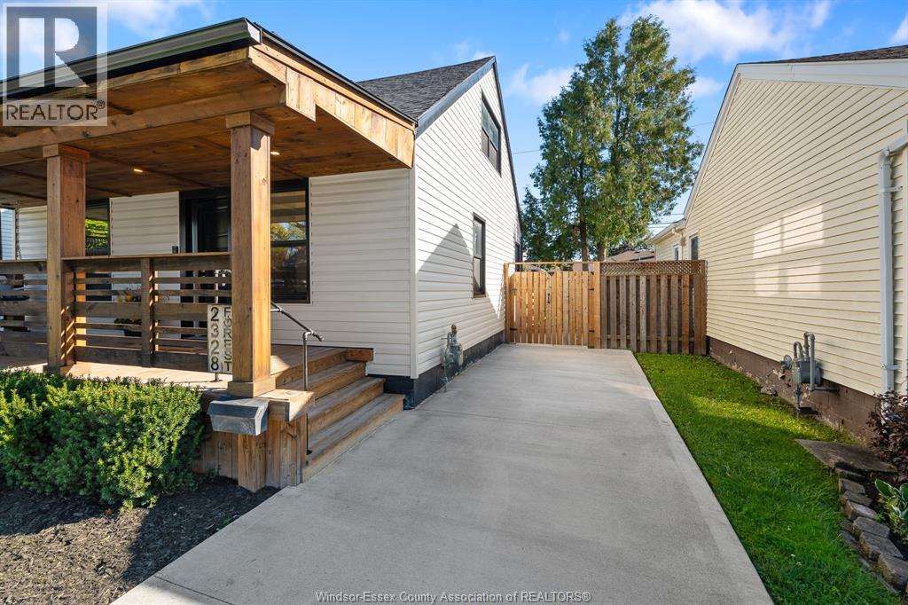 2328 Forest Property Photo 43