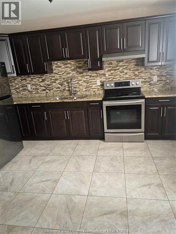 4783 Periwinkle Unit# Lower Property Photo 5