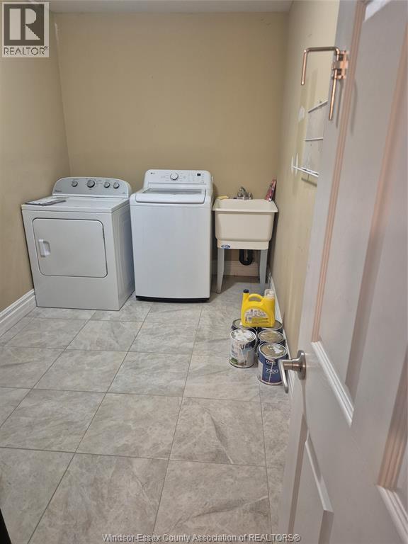 4783 Periwinkle Unit# Lower Property Photo 14