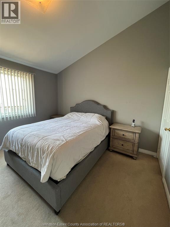 9 Erie Glen Crescent Property Photo 13