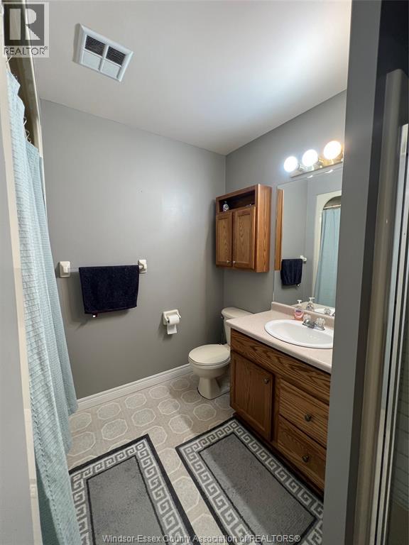 9 Erie Glen Crescent Property Photo 15