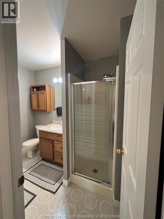 9 Erie Glen Crescent Property Photo 16