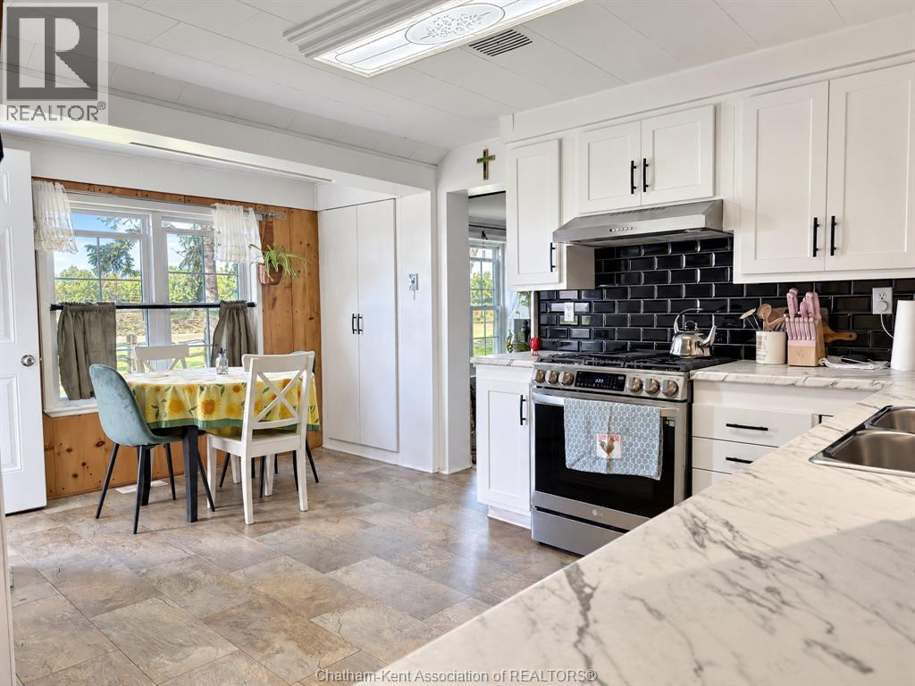19051 Charing Cross Road Property Photo 7