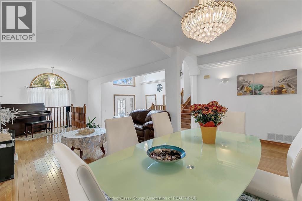 445 John Harvey Crescent Property Photo 12