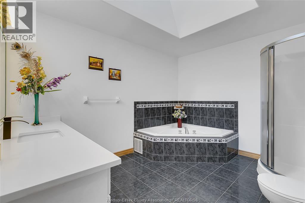 445 John Harvey Crescent Property Photo 22