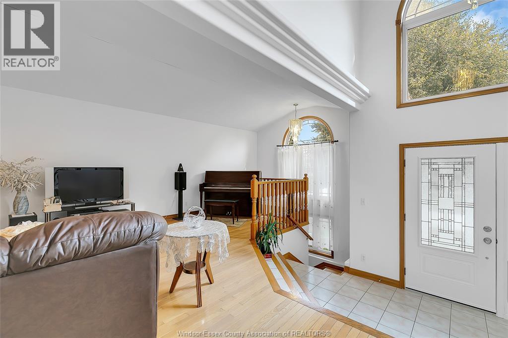 445 John Harvey Crescent Property Photo 28