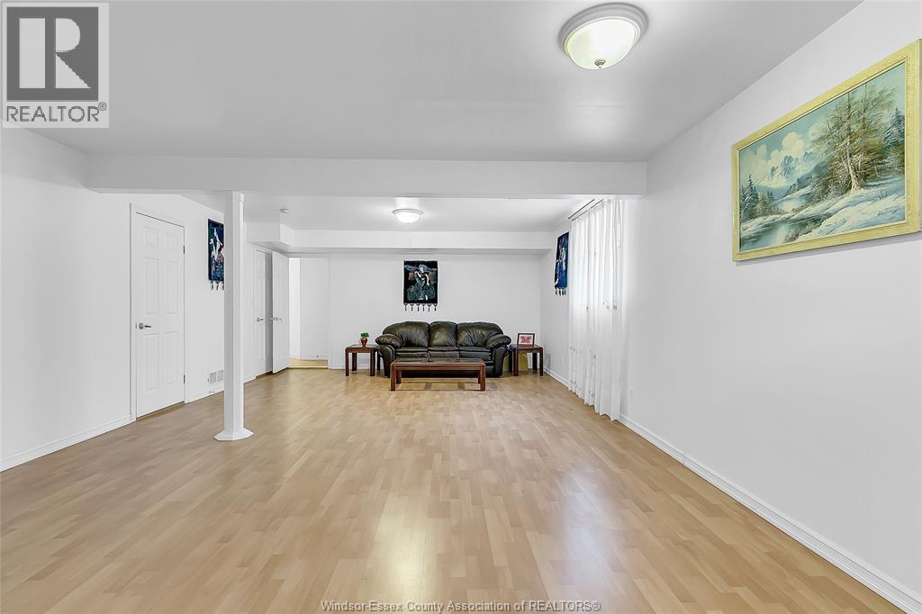 445 John Harvey Crescent Property Photo 31
