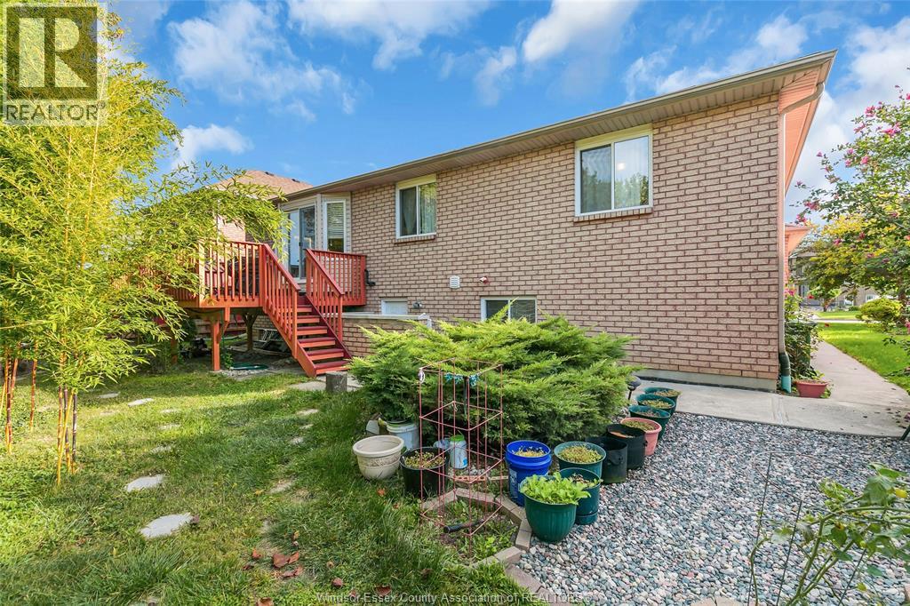 445 John Harvey Crescent Property Photo 41