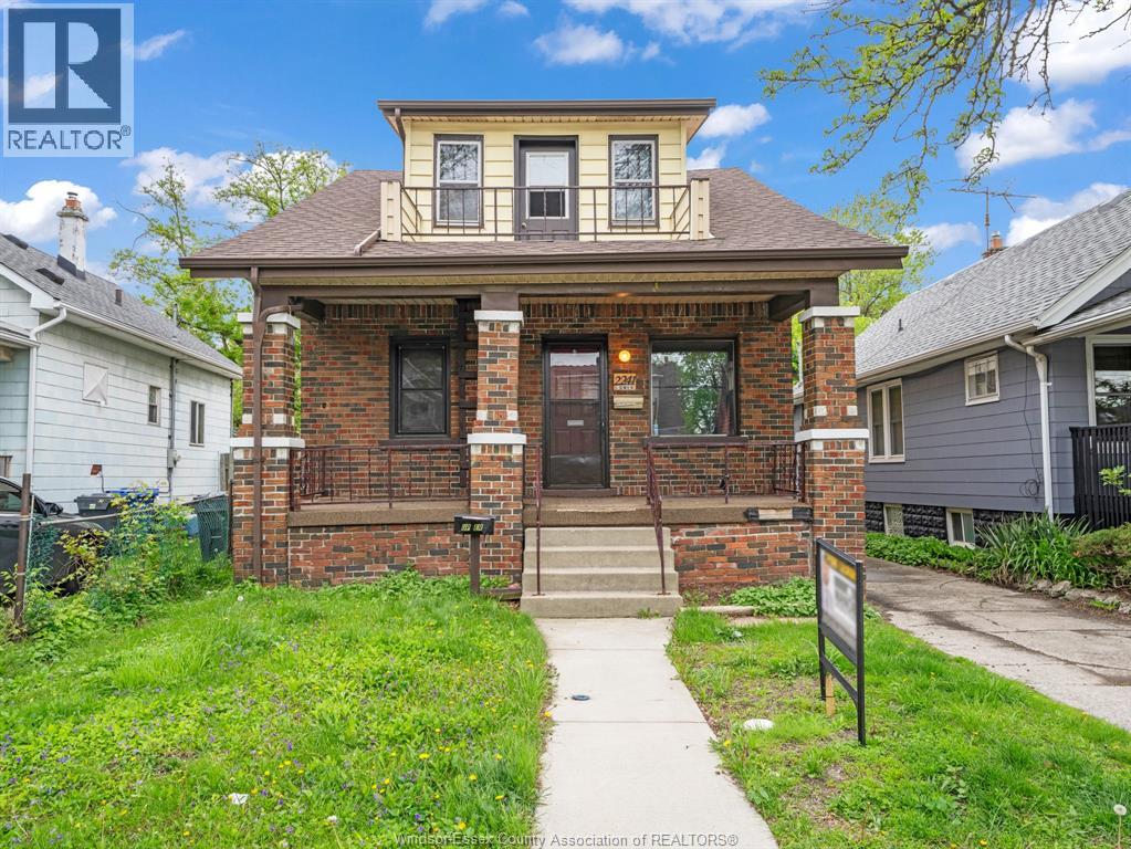 2241 MERCER Unit# UPPER Property Photo 1