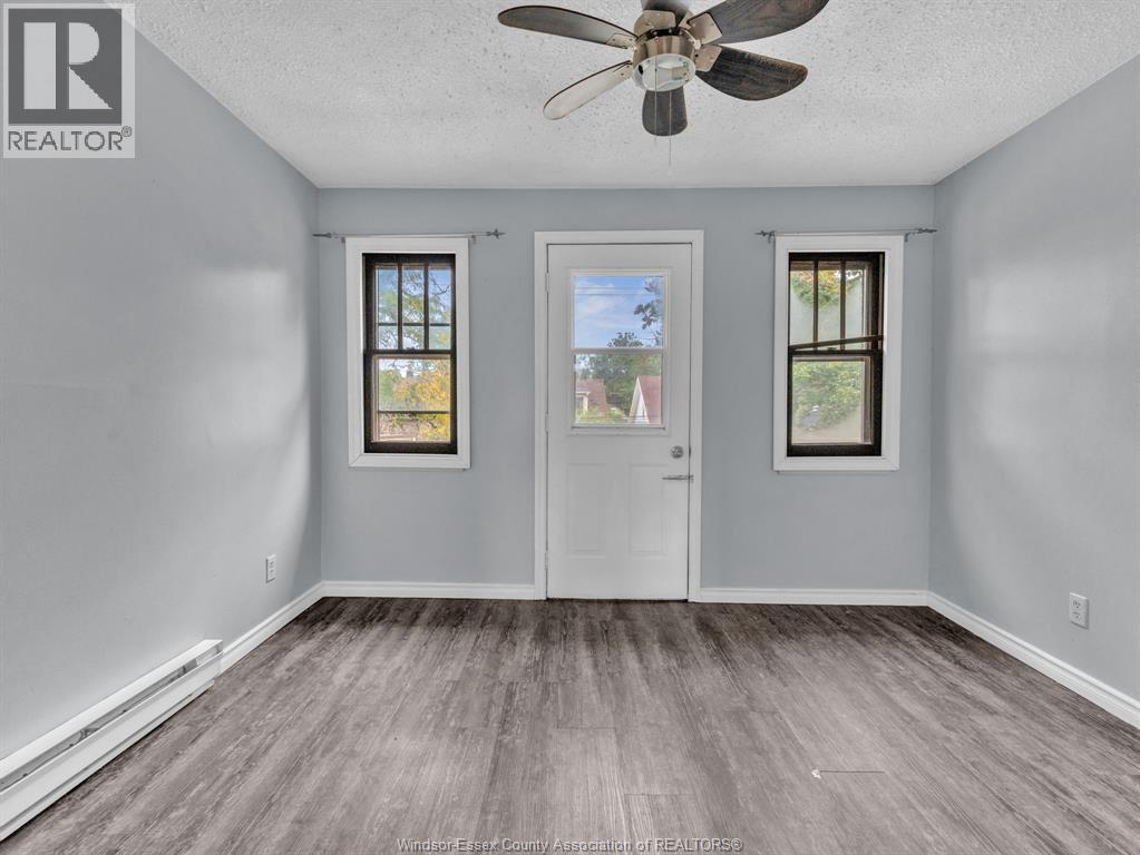 2241 Mercer Unit# Upper Property Photo 16