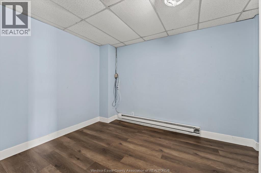 921 Tecumseh Road West Unit# Front Property Photo 12