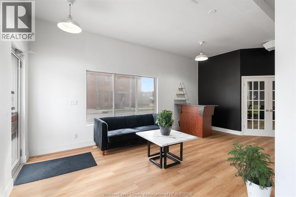 1093-1097 Erie Street East Property Photo 14