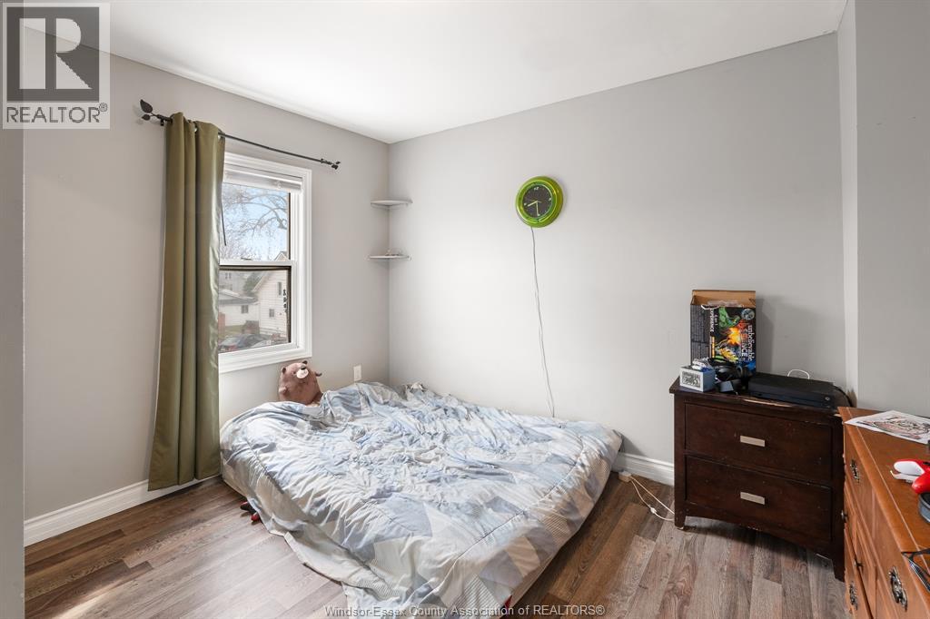 1093-1097 Erie Street East Property Photo 37