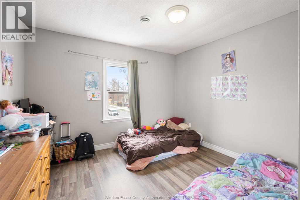 1093-1097 Erie Street East Property Photo 41