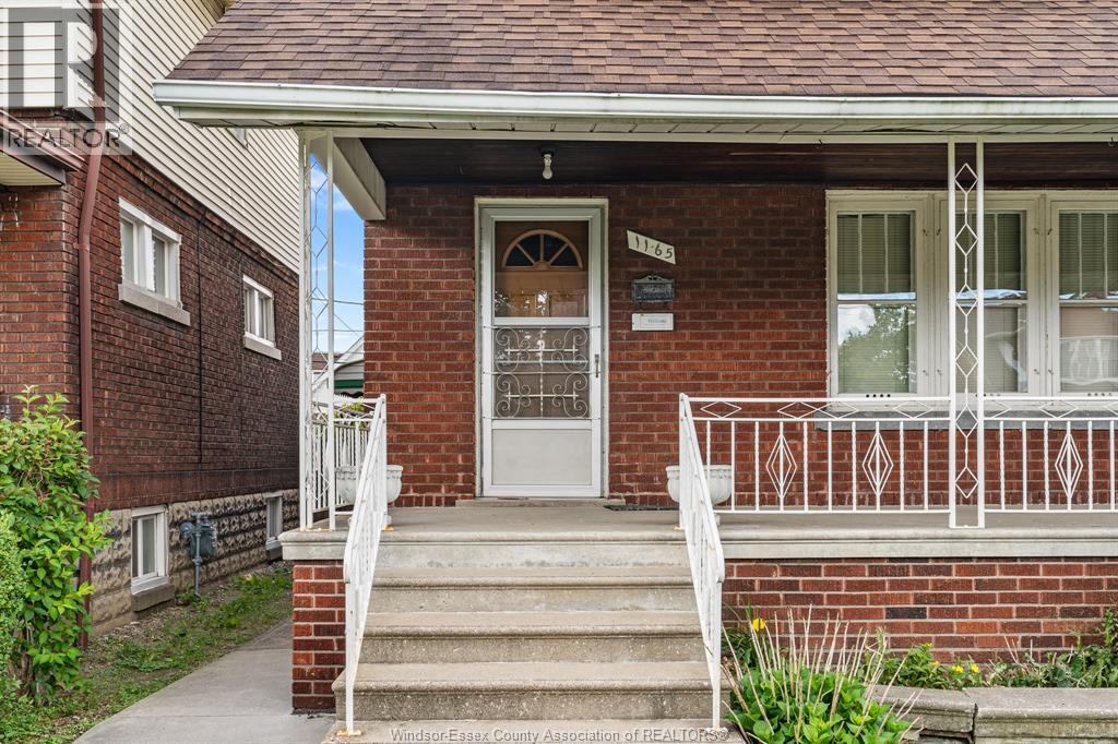 1165 Marentette Property Photo 44